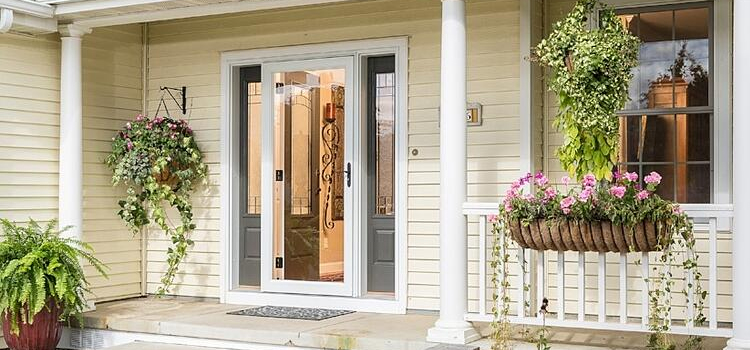 screen door installation in Exeter